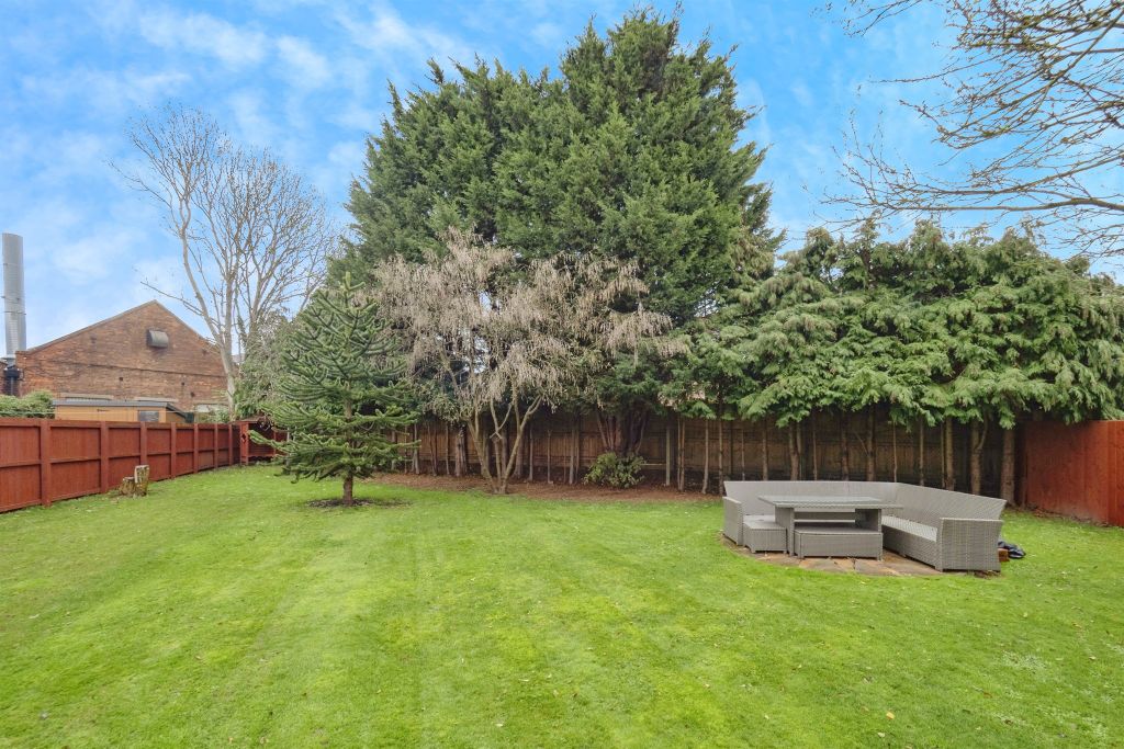 Property photo 3 of 19