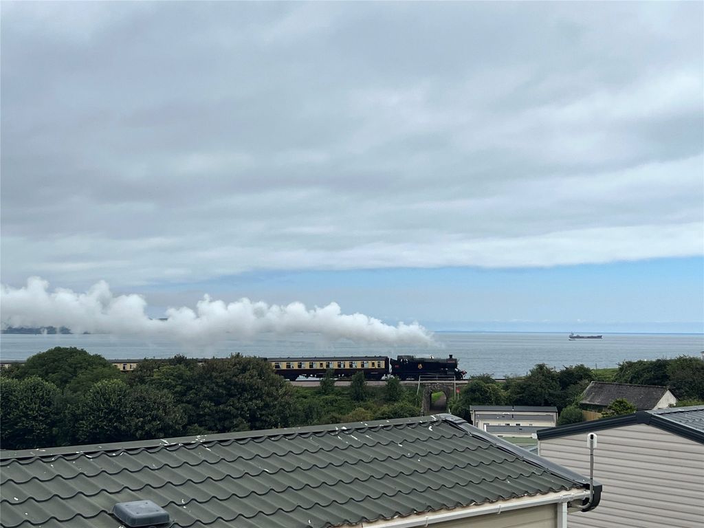 Property photo 3 of 13 Picture No. 17