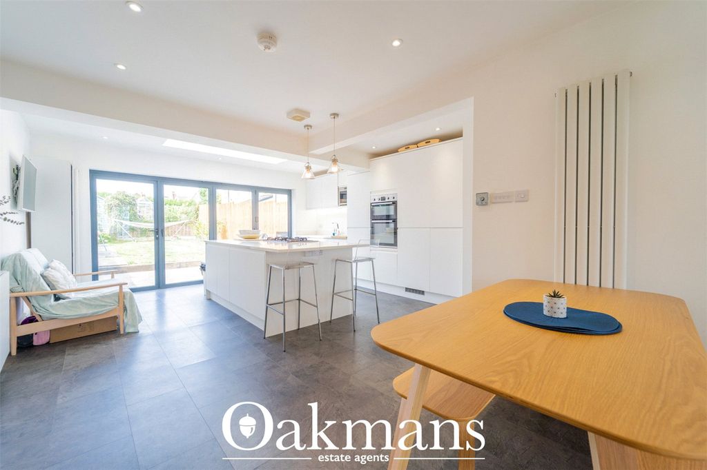 Property photo 2 of 29 Picture No. 63