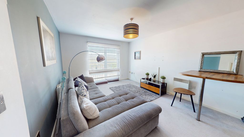 Property photo 2 of 6