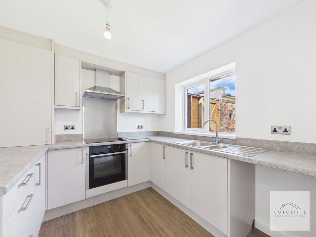 Property photo 2 of 30