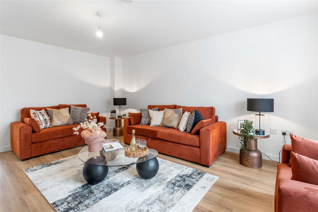 Property photo 2 of 34 2
