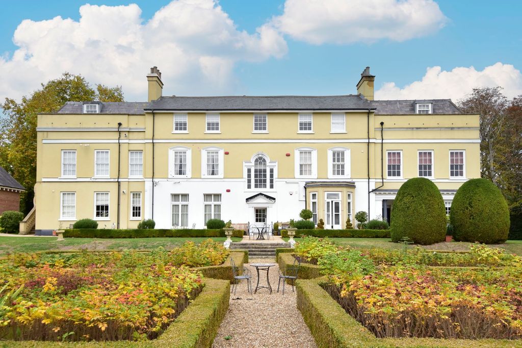 Property photo 1 of 21