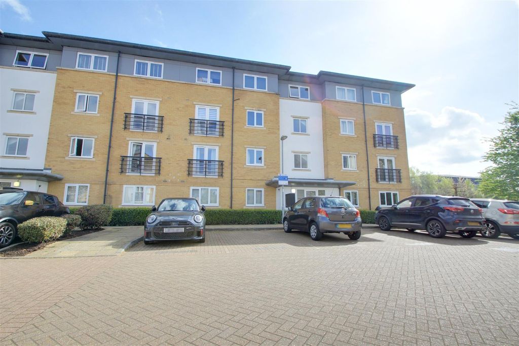 Property photo 1 of 16 External