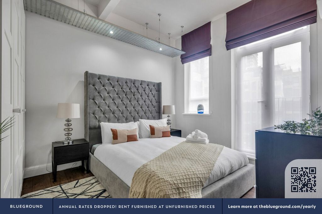 Property photo 3 of 25 Bedroom