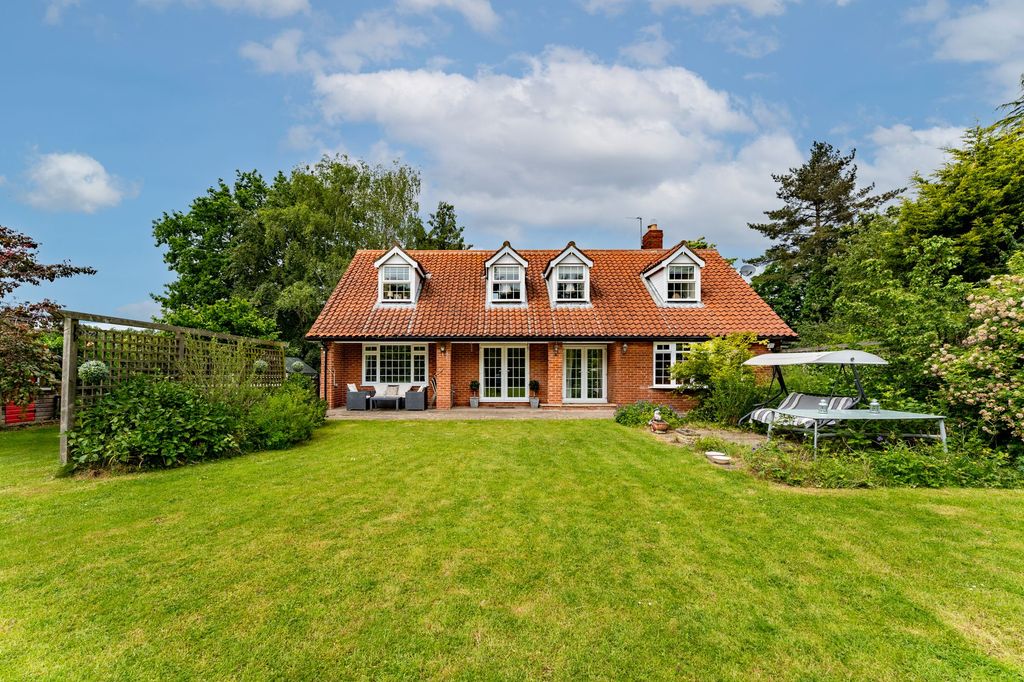 Property photo 1 of 26