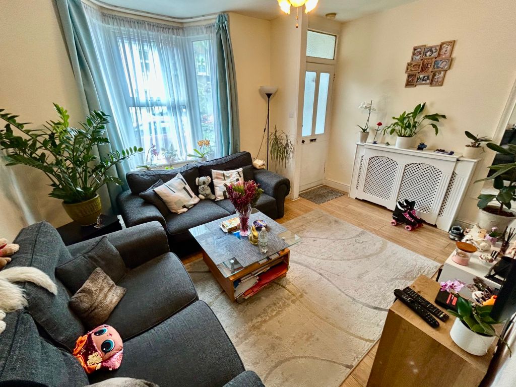 Property photo 3 of 10