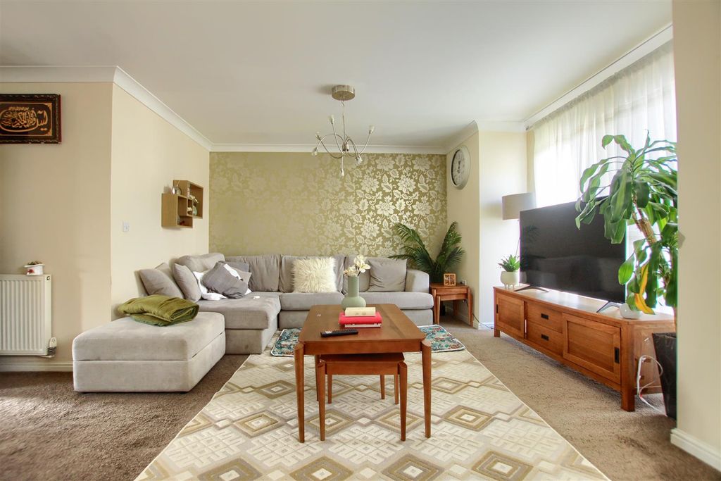 Property photo 1 of 9 Sg1.Jpg