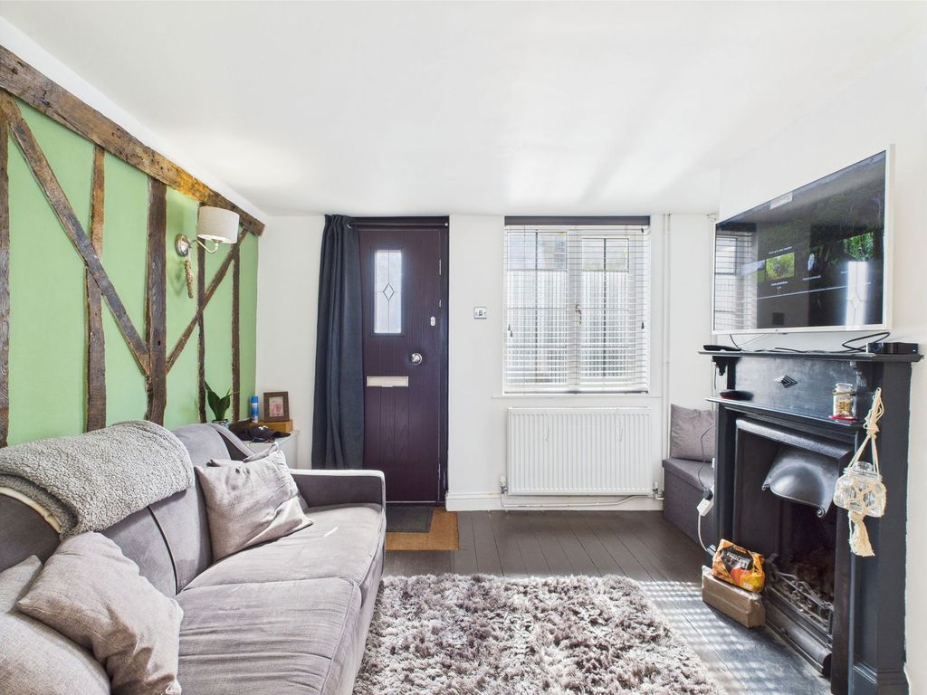 Property photo 2 of 13