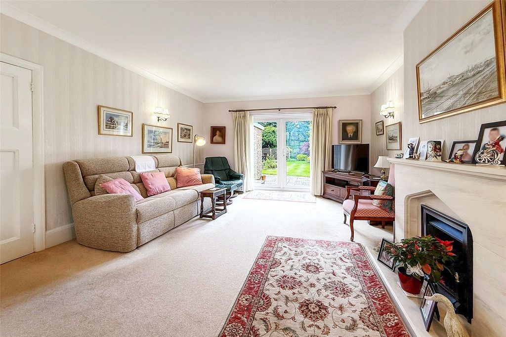 Additional image 18 of 4 bed detached house for saleChurch Street, Littlehampton, West Sussex BN17