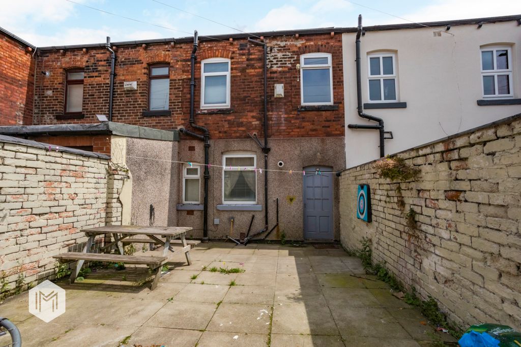 Property photo 2 of 17 Picture No. 08