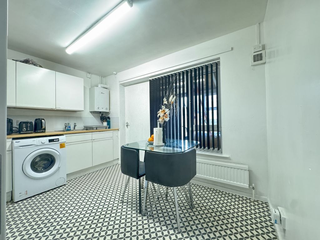 Property photo 3 of 8 Img_0682