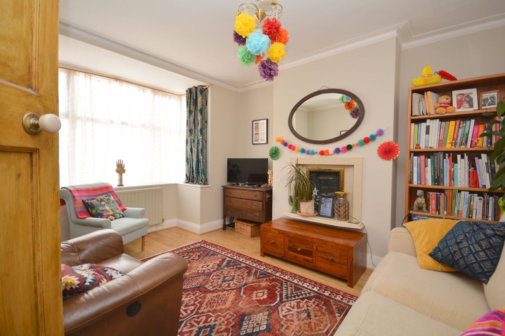 Property photo 3 of 20