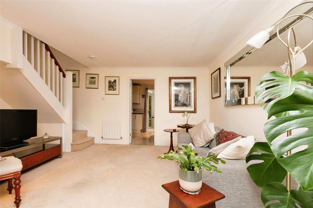 Property photo 2 of 16 Picture No. 10