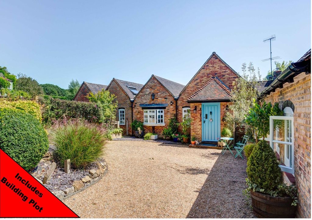 Property photo 1 of 38