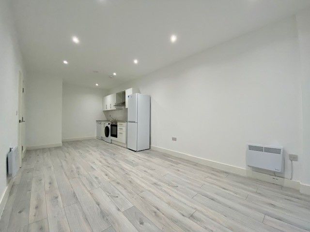 Property photo 3 of 6 Living Room