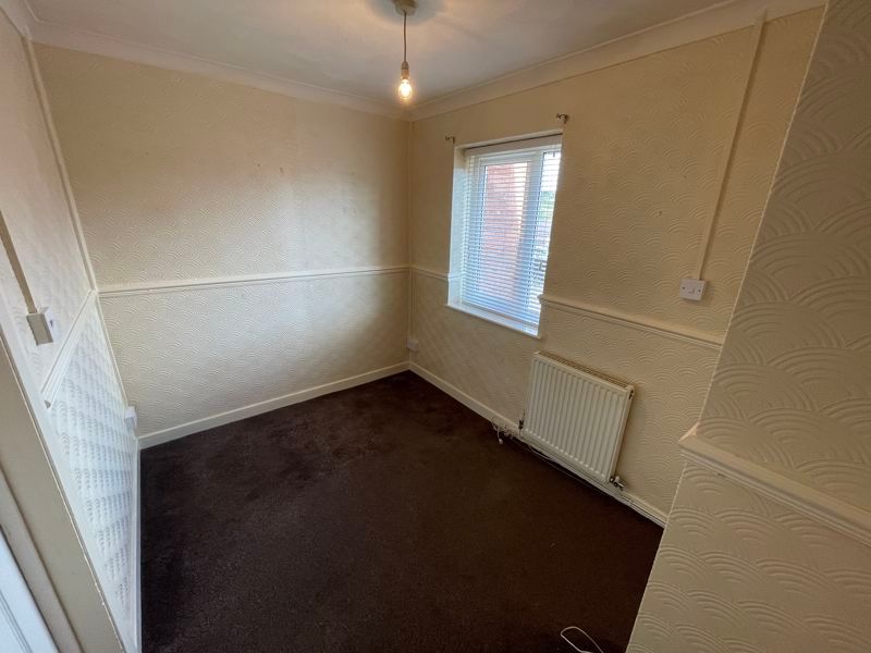 Property photo 3 of 12 Photo 6
