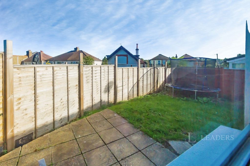 Property photo 3 of 15 Pbox-Img.Jpg