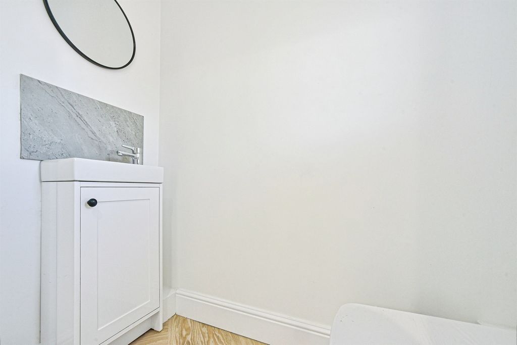 Additional image 11 of 3 bed detached house for saleBulford Road, Durrington, Salisbury SP4