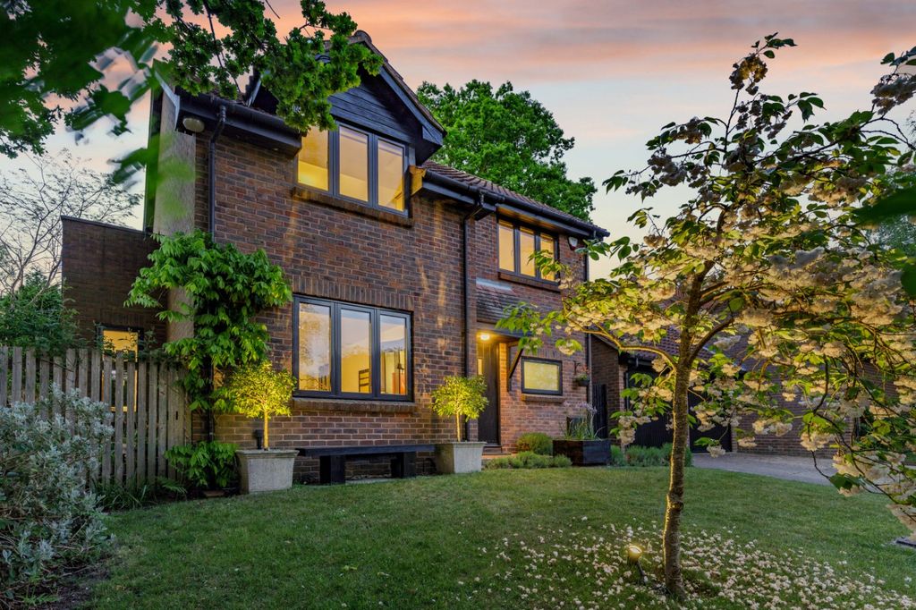 Property photo 1 of 21 Twilight Front Shot