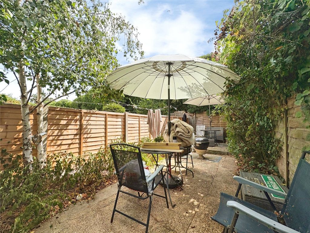 Property photo 2 of 6 Picture No. 05