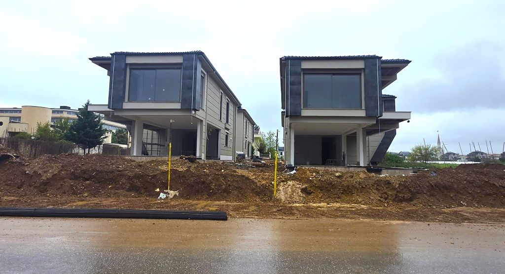 Property photo 2 of 19 Luxury Antalya Villa For Sale In Belek - Modern Architecture