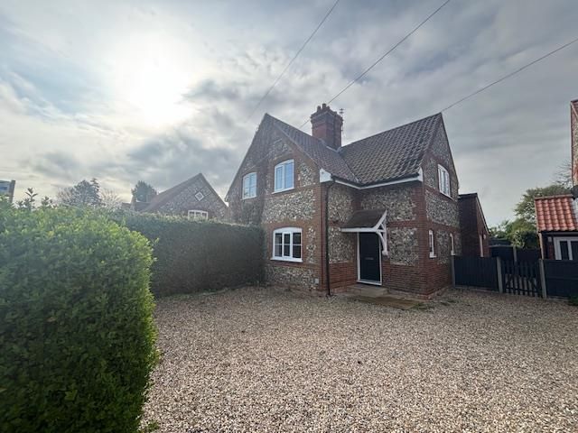 Property photo 1 of 13 Bedroom 1