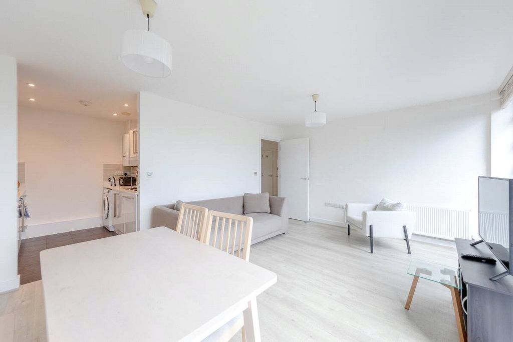 Property photo 1 of 13 Picture No. 14