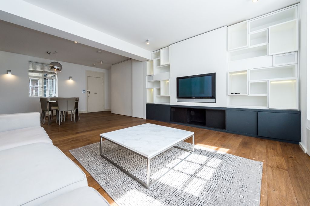 Property photo 3 of 11