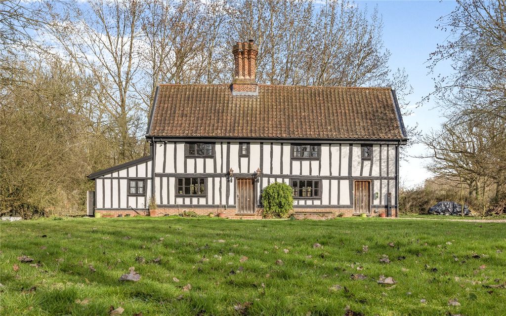 Property photo 2 of 17 Brunel House