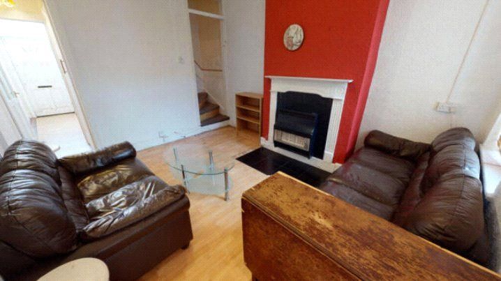 Property photo 2 of 8 Living Room