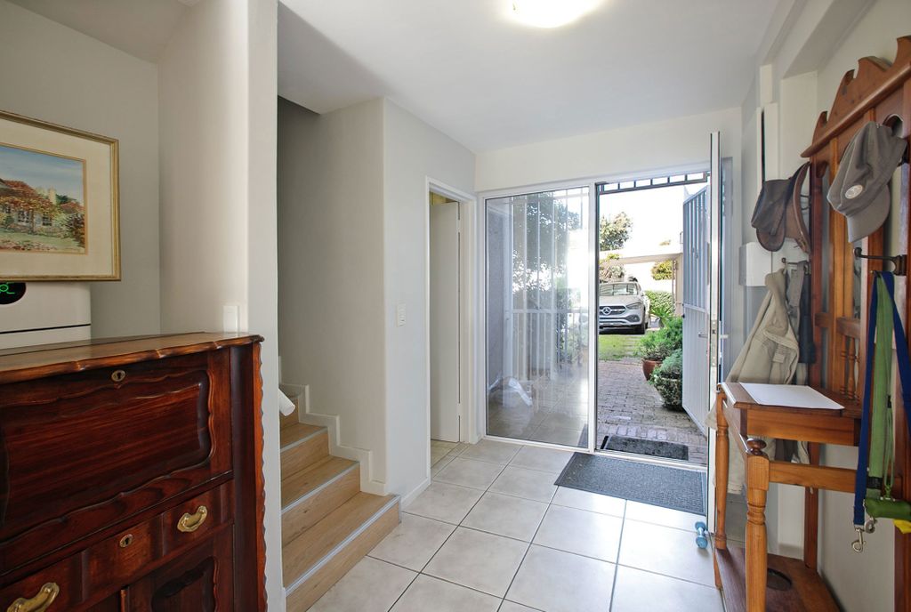 Property photo 3 of 28 1TV1709923