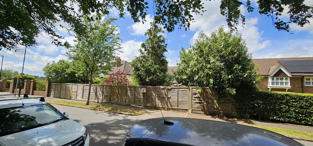Property photo 3 of 5