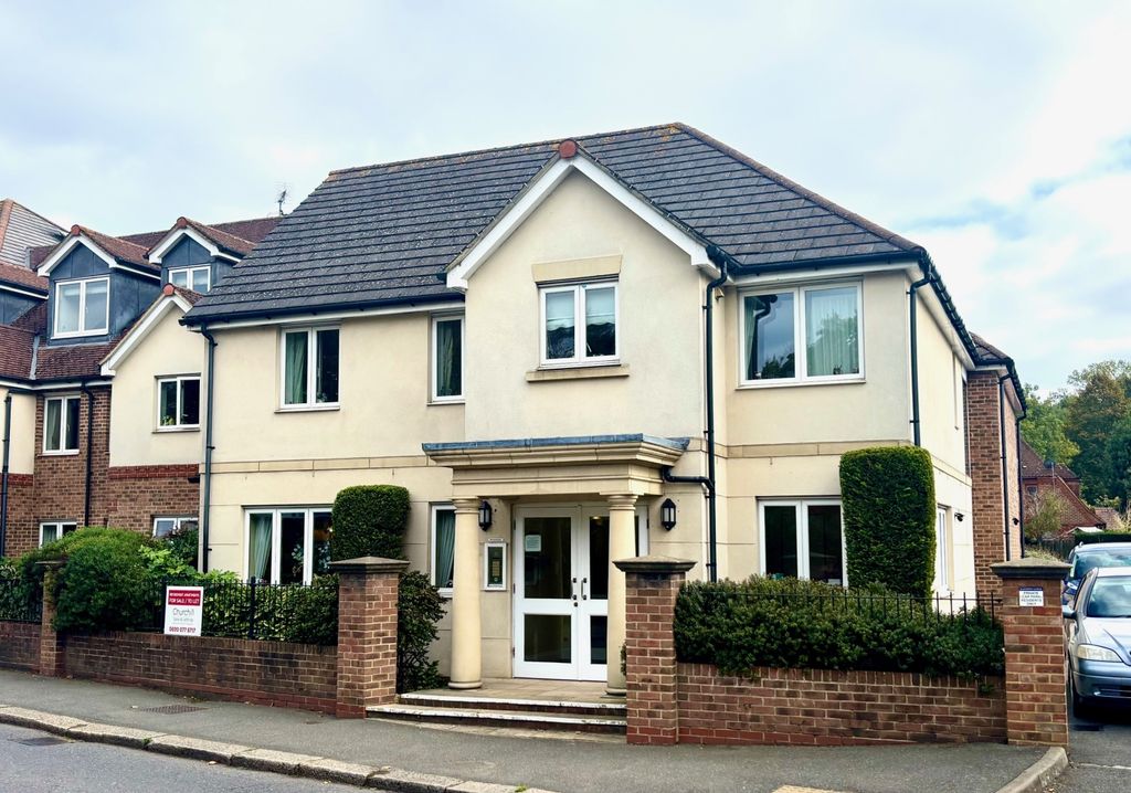 Property photo 1 of 6 Front