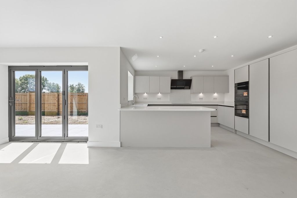 Additional image 5 of 4 bed detached house for saleOakley Gardens, Little Oakley, Harwich CO12