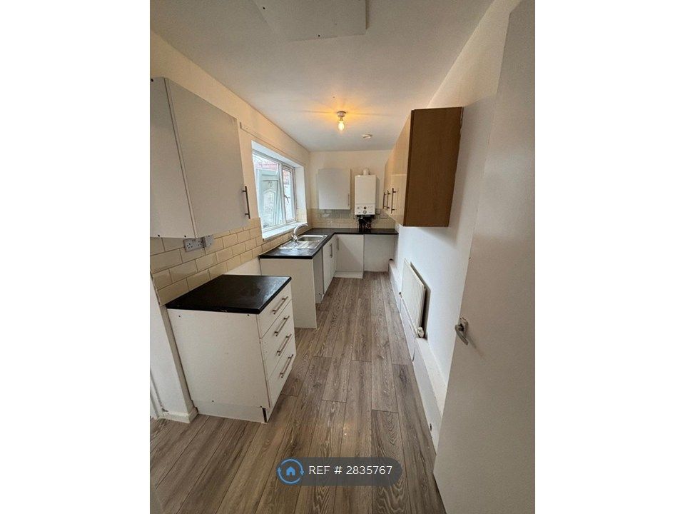 Property photo 3 of 34