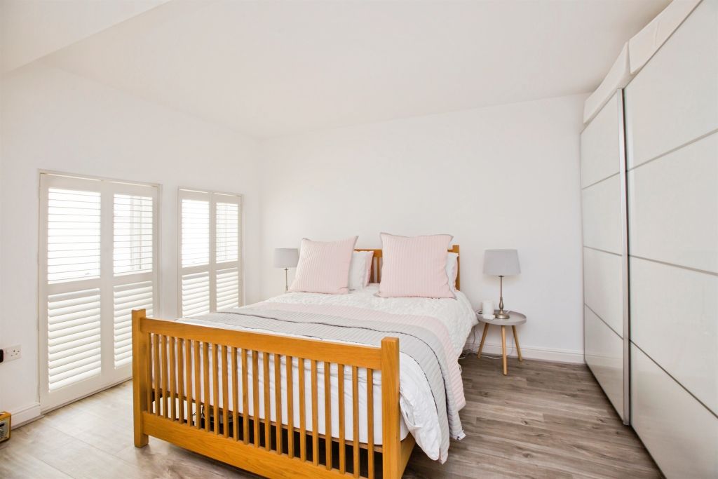 Additional image 11 of 2 bed flat for saleCharlotte Close, Halifax HX1