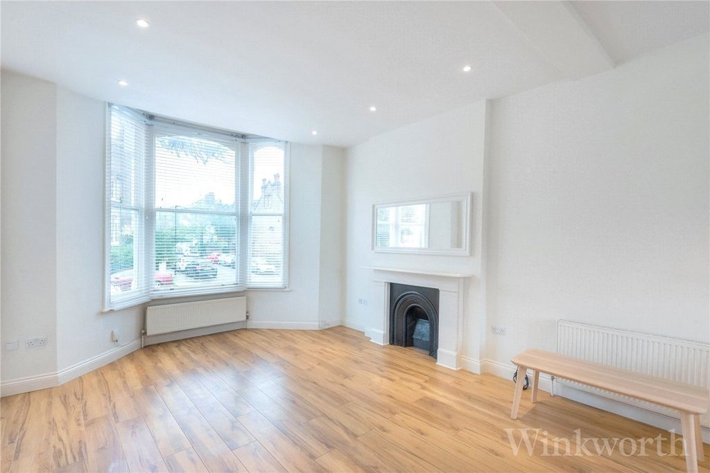 Property photo 2 of 7 Picture No. 08