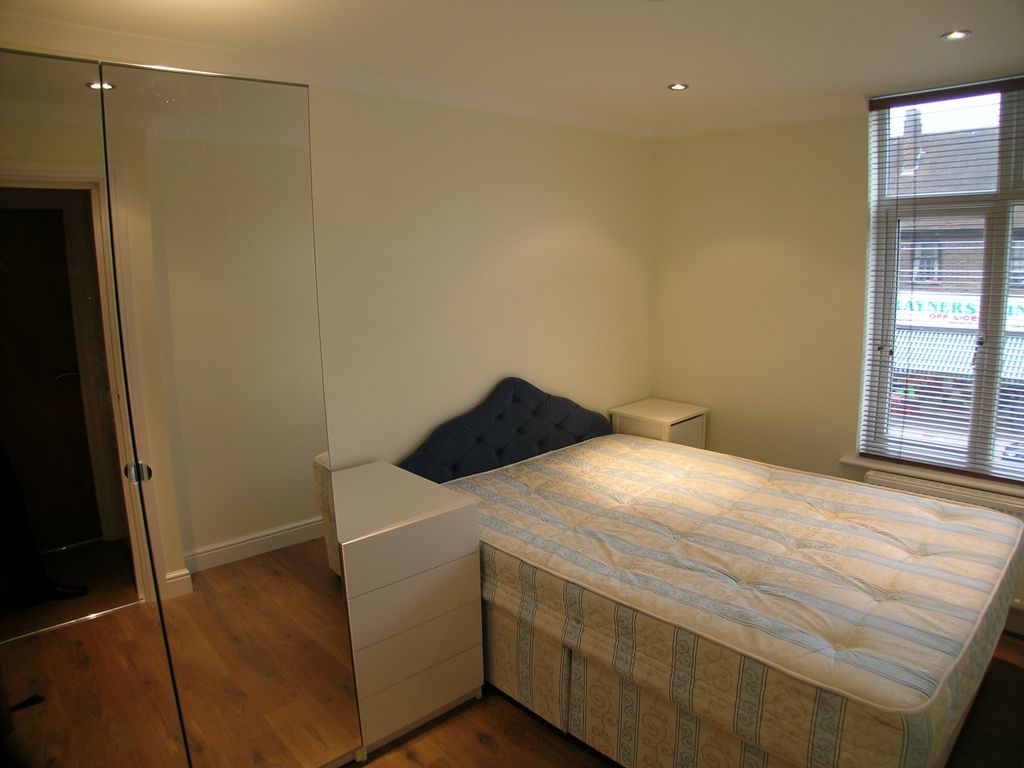 Property photo 2 of 5 Bedroom2