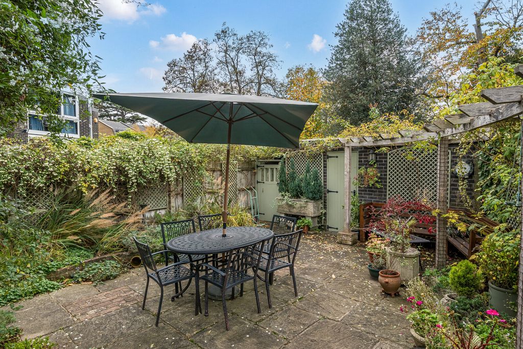 Property photo 2 of 17 1375438-2-6908Ac5...