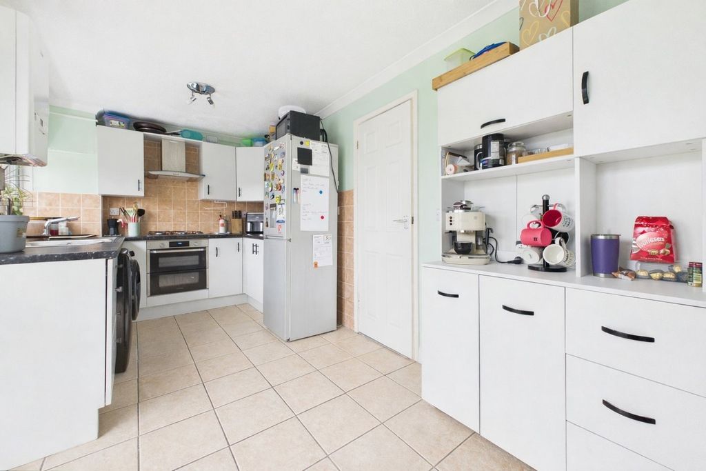 Property photo 3 of 9