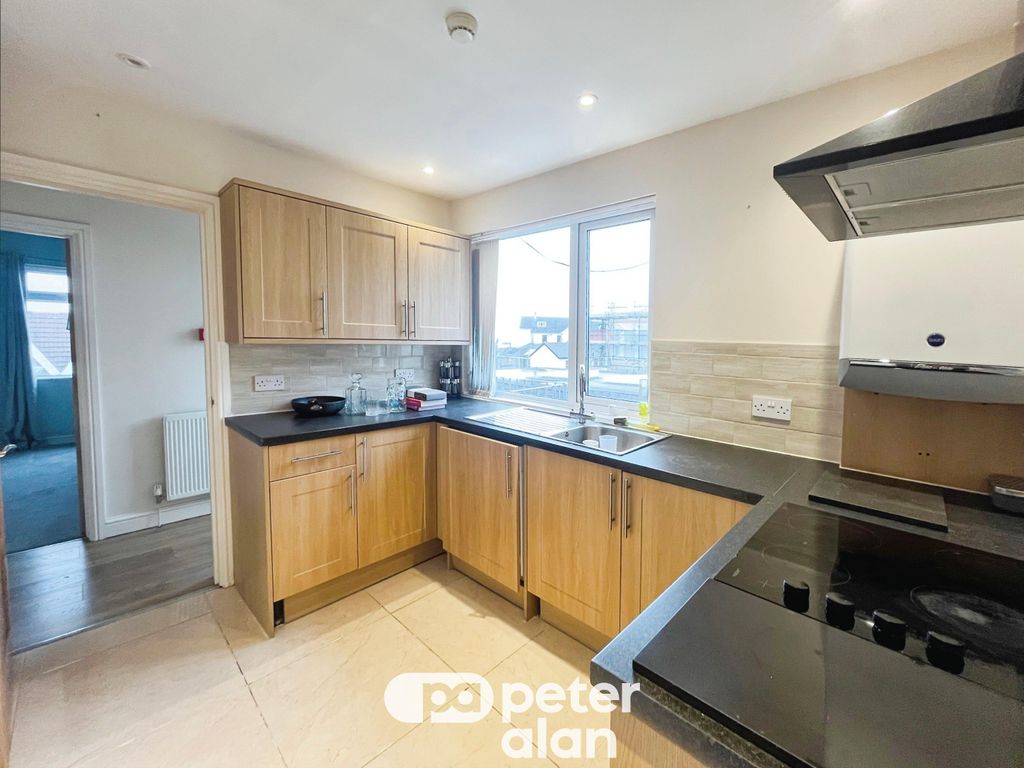 Property photo 2 of 11 Front