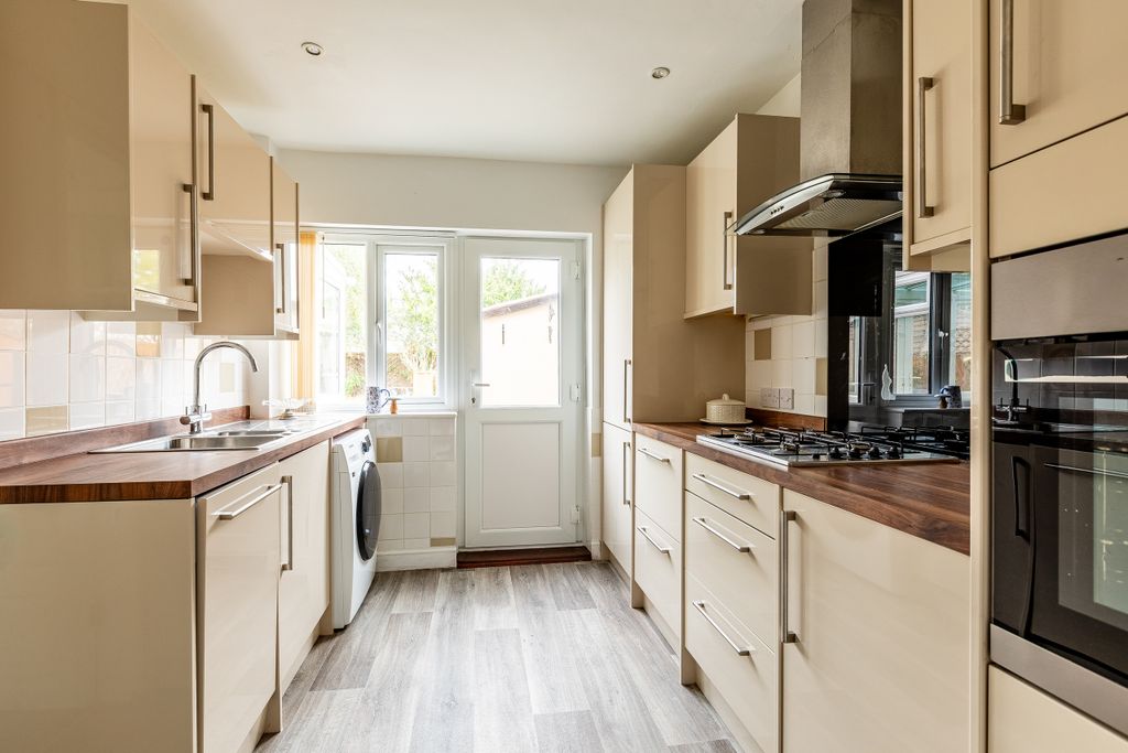 Property photo 2 of 20 Photo 2