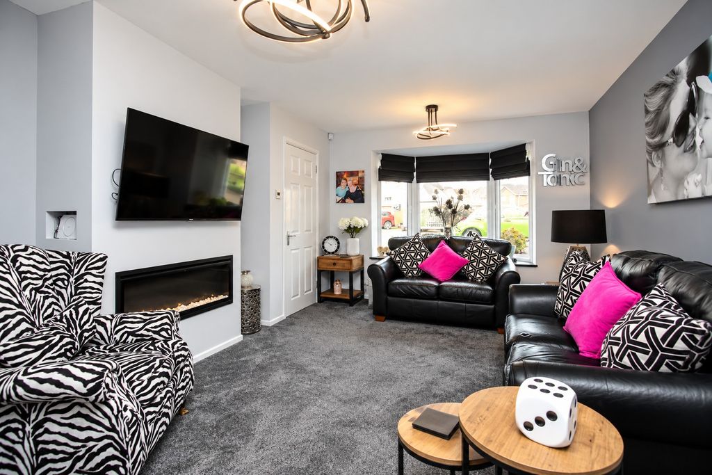 Property photo 3 of 18 Edited Lounge 1