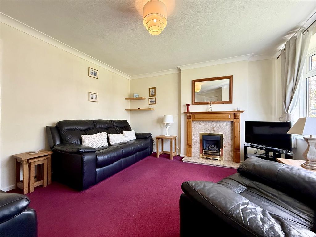 Property photo 3 of 20 3