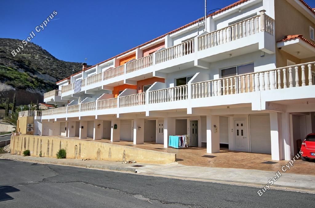 Property photo 1 of 42