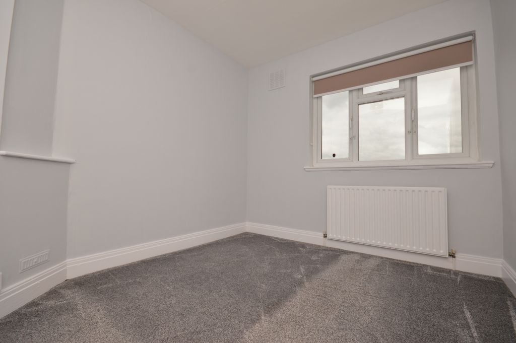 Property photo 3 of 9 Gallery