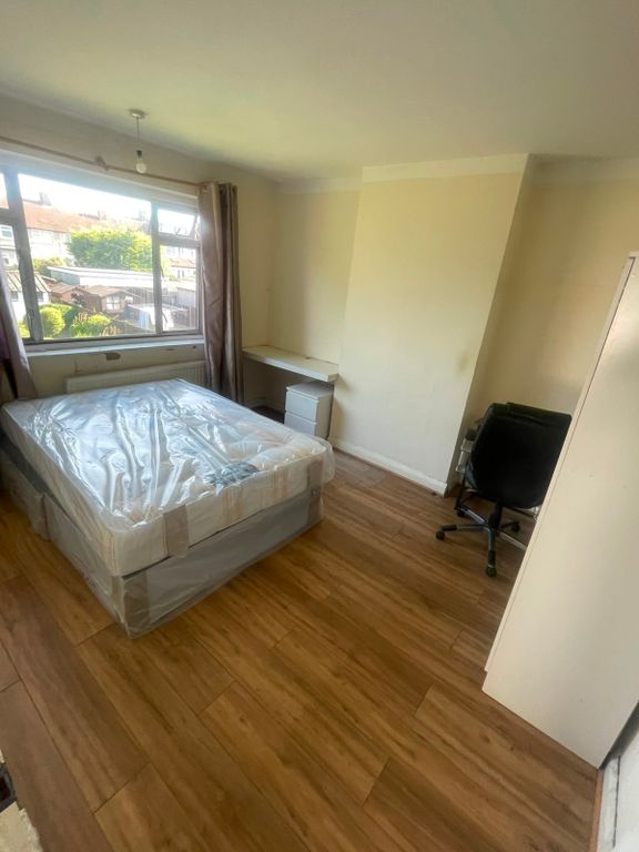 Property photo 2 of 2