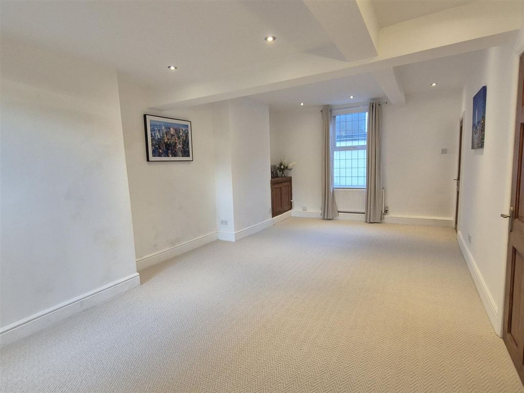 Property photo 2 of 13 Lounge/Diner