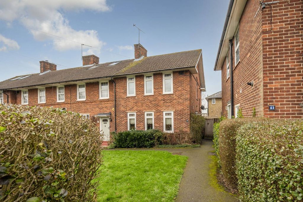 Property photo 1 of 11